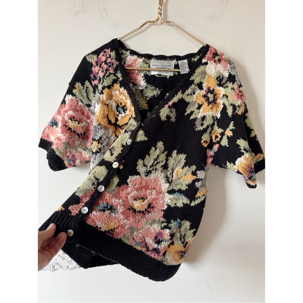 Portraits Vintage Black Cottage Floral Hand Knitted Cardigan Sweater PM - Picture 3 of 7